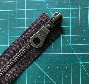 YKK Zip Slider - 5mm Doughnut, AB