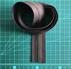 YKK Zip Chain - 5mmBlack, AB