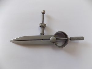 Wing Divider