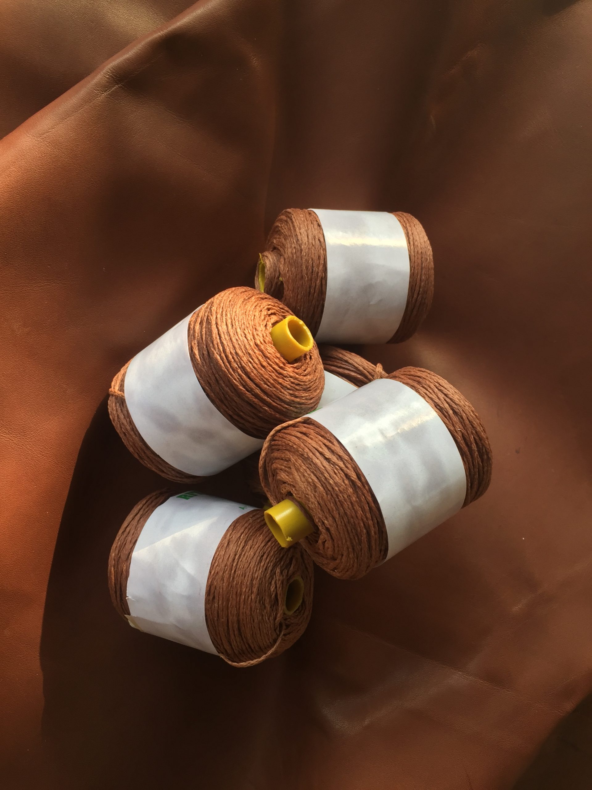 waxed-thread-light-brown-100-m-leather-canvas