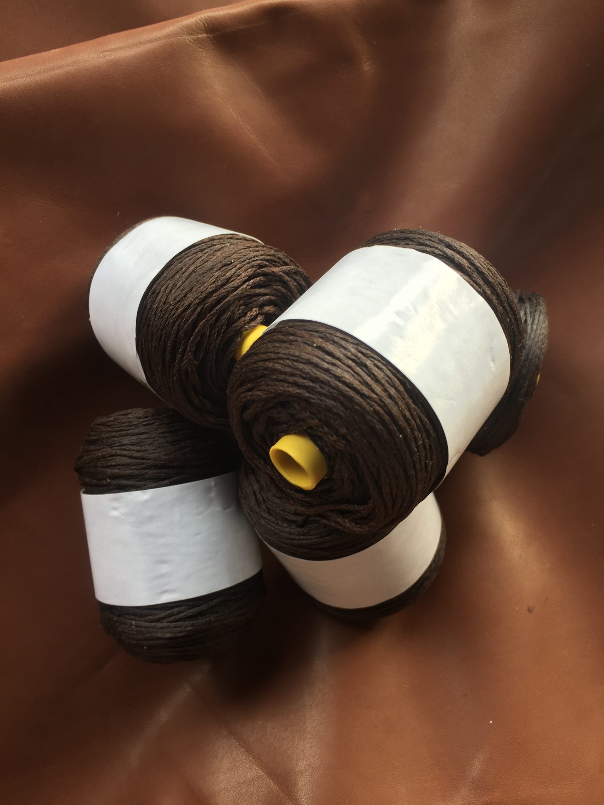 Waxed thread Dark Brown 100 m - Leather & Canvas